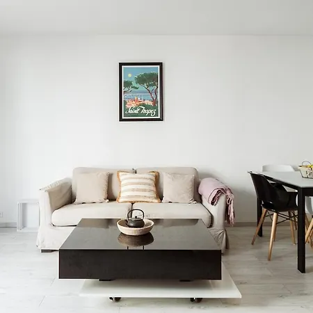 Chic Appartement, Coeur De Saint Tropez, Place Des Lices *