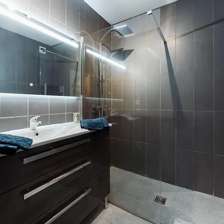 Chic Appartement, Coeur De Saint Tropez, Place Des Lices * Saint-Tropez