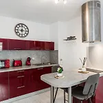 Chic Appartement, Coeur De Tropez, Place Des Lices Апартаменты *
