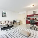 Chic Appartement, Coeur De Tropez, Place Des Lices * Σαιν-Τροπέ