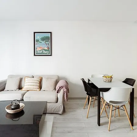 Chic Appartement, Coeur De Tropez, Place Des Lices Апартаменты *