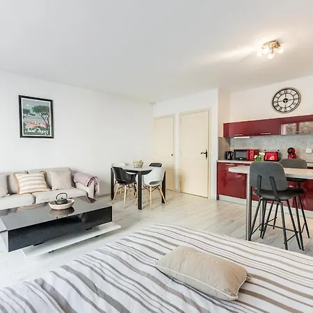 Chic Appartement, Coeur De Tropez, Place Des Lices * Saint-Tropez
