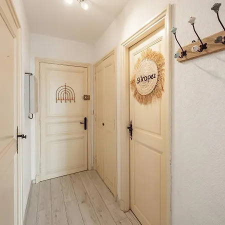 Chic Appartement, Coeur De Tropez, Place Des Lices Appartement *