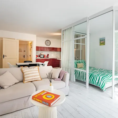 Chic Appartement, Coeur De Tropez, Place Des Lices סן טרופז