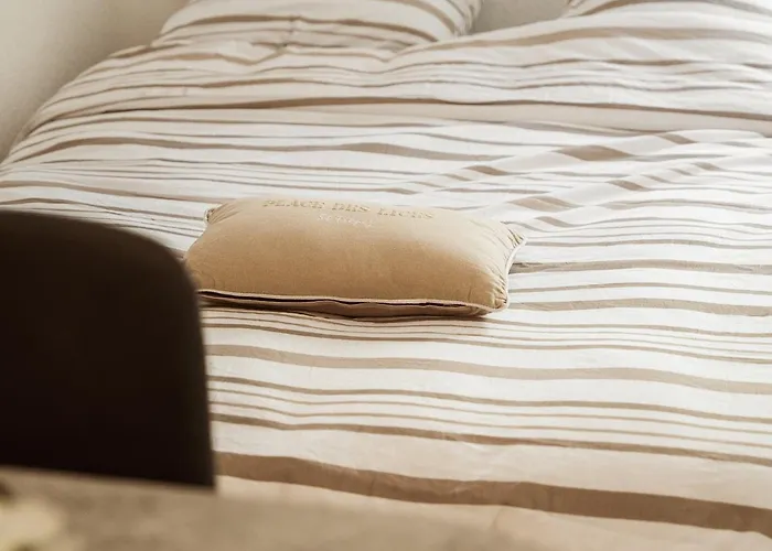 Chic Appartement, Coeur De Tropez, Place Des Lices Saint-Tropez