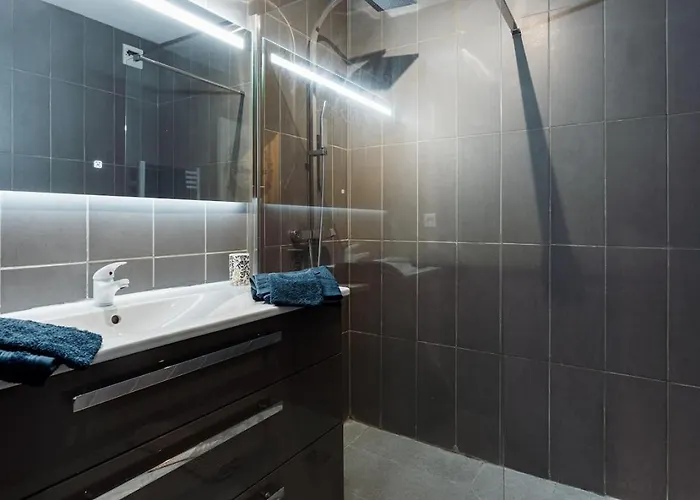 Chic Appartement, Coeur De Tropez, Place Des Lices * Saint-Tropez